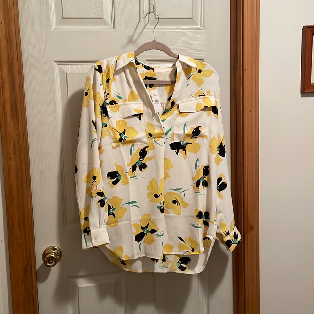 NWT floral long sleeve blouse size S